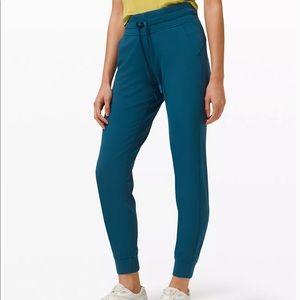 Lily lemon ready to rulu jogger